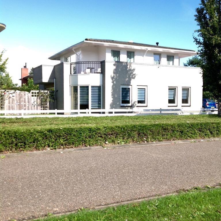 B&B Het Witte Huis Almere Bagian luar foto